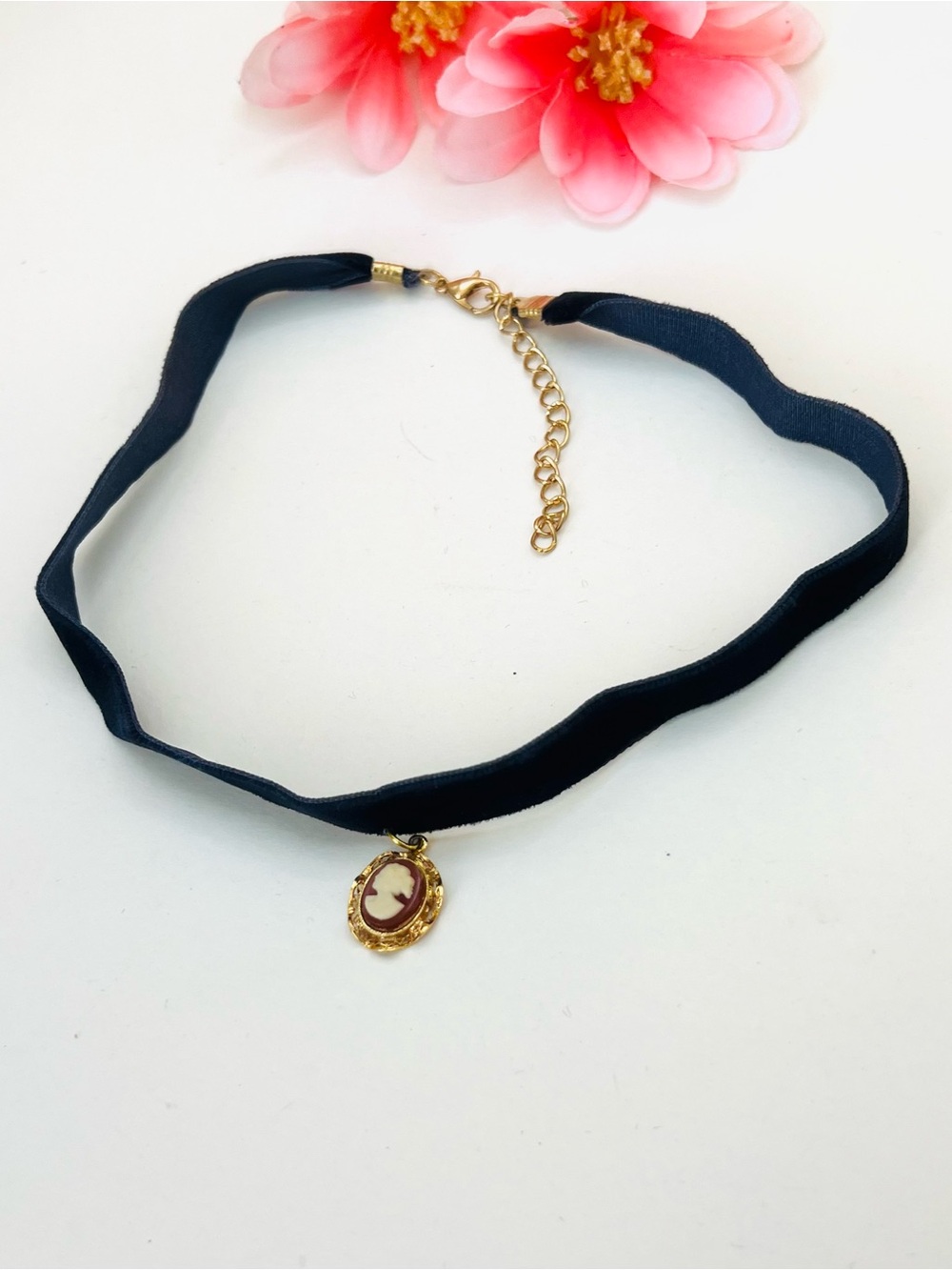 Classic Black Velvet Cameo Choker Necklace - Unbranded